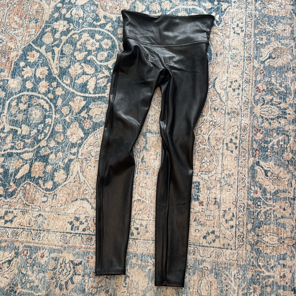 SPANX faux leather legging
